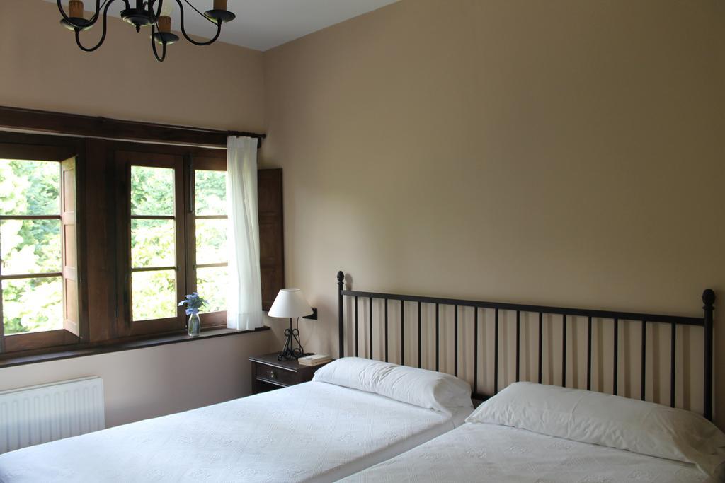 Hotel Palacio Conde Toreno Салас Номер фото