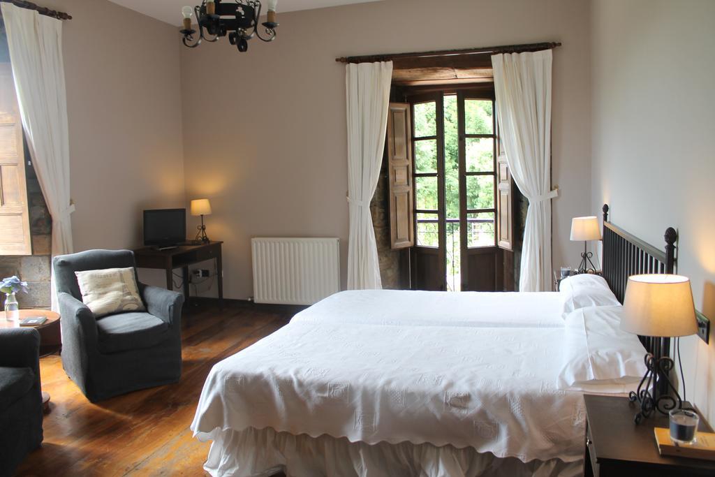 Hotel Palacio Conde Toreno Салас Номер фото