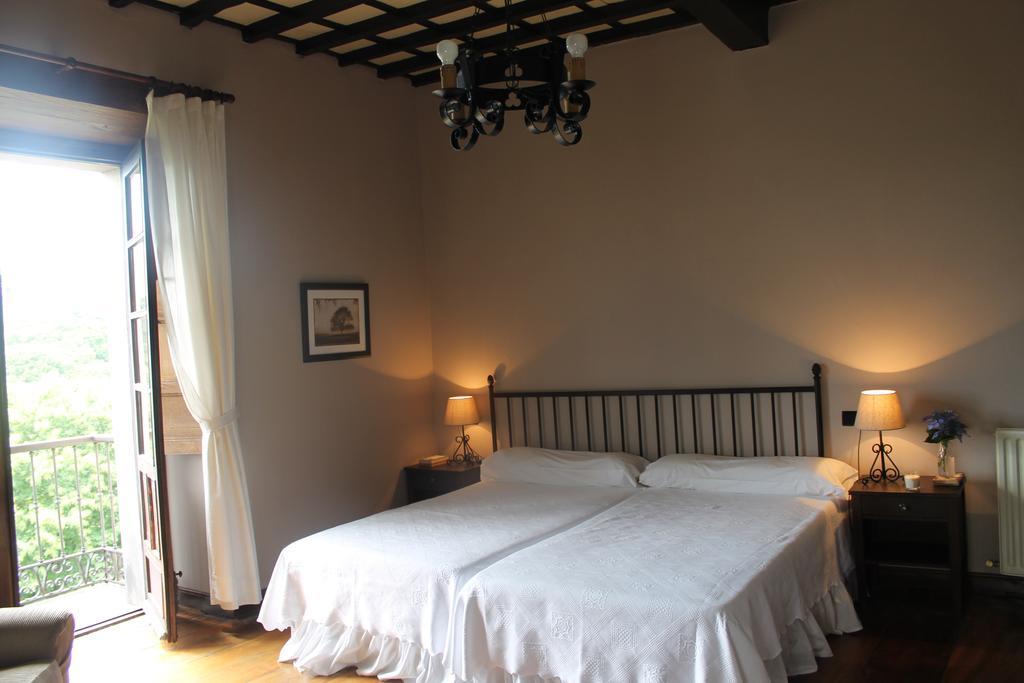 Hotel Palacio Conde Toreno Салас Номер фото